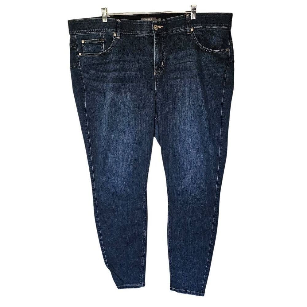 Torrid Jeans 26T Plus Skinny Stretch Medium wash